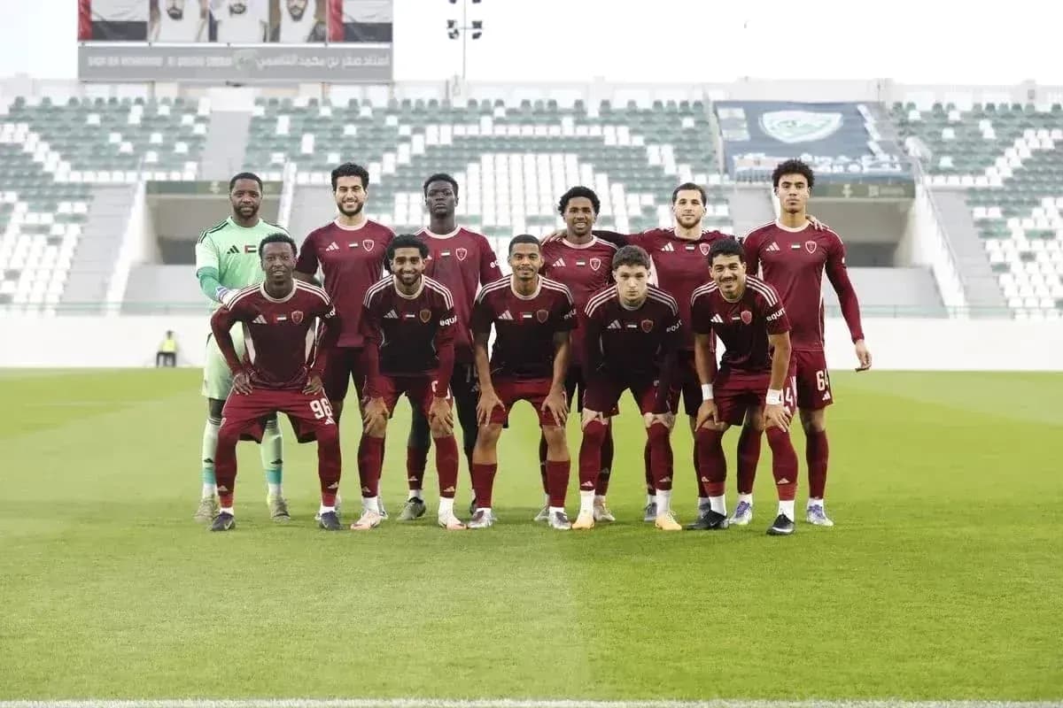 Al Wahda U23 team posing before match