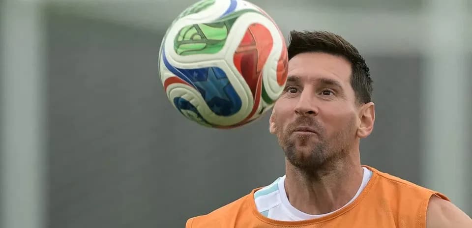 Player focusing on ball during training session