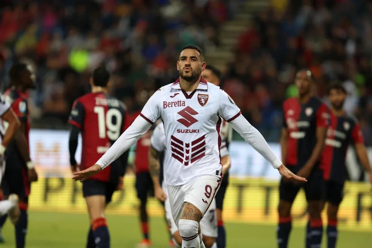 Torino player celebrating goal against Cagliari