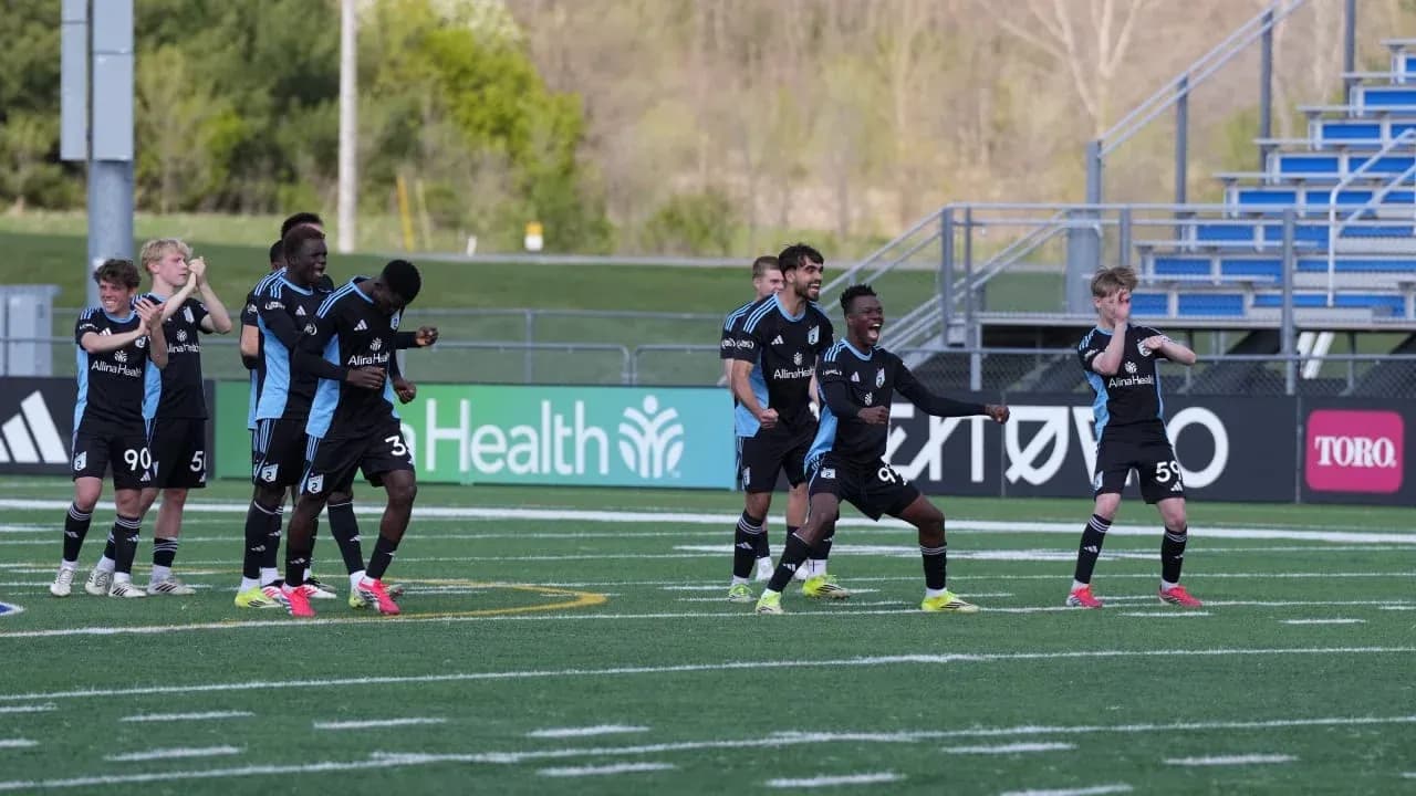 Minnesota United II players celebrating a goal