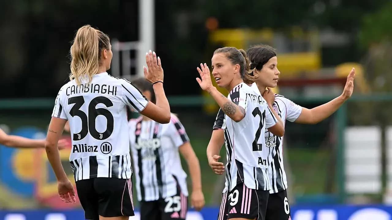 Juventus women's players celebrating during match