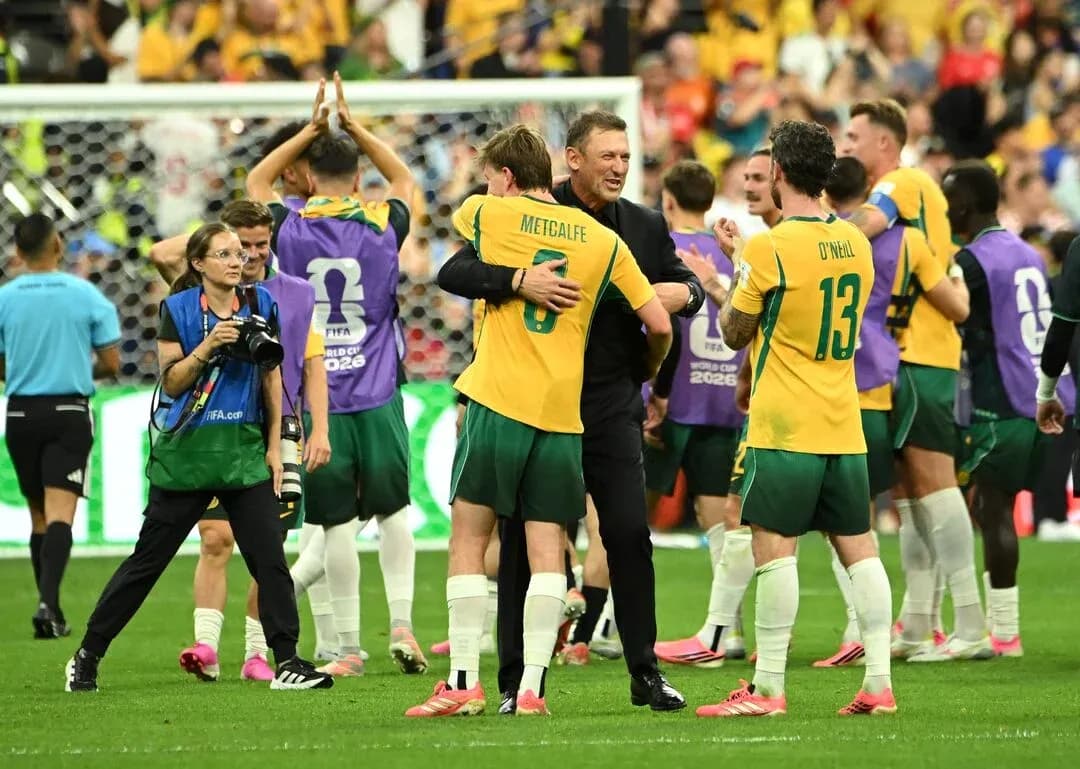 Australia team celebrating victory after match