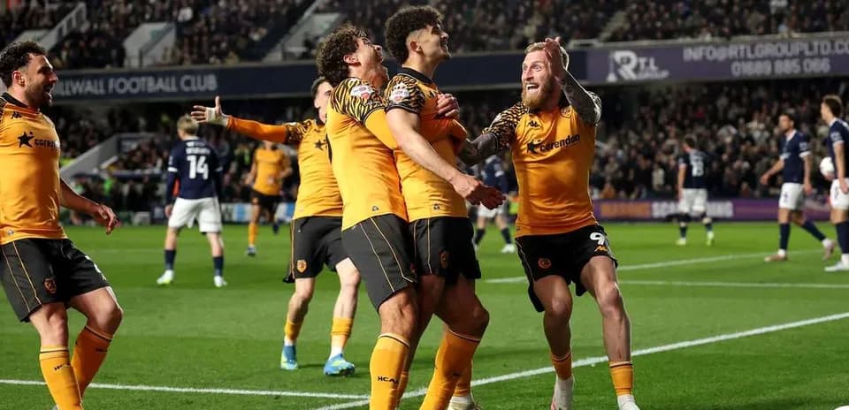 Wolverhampton players celebrating a goal during match