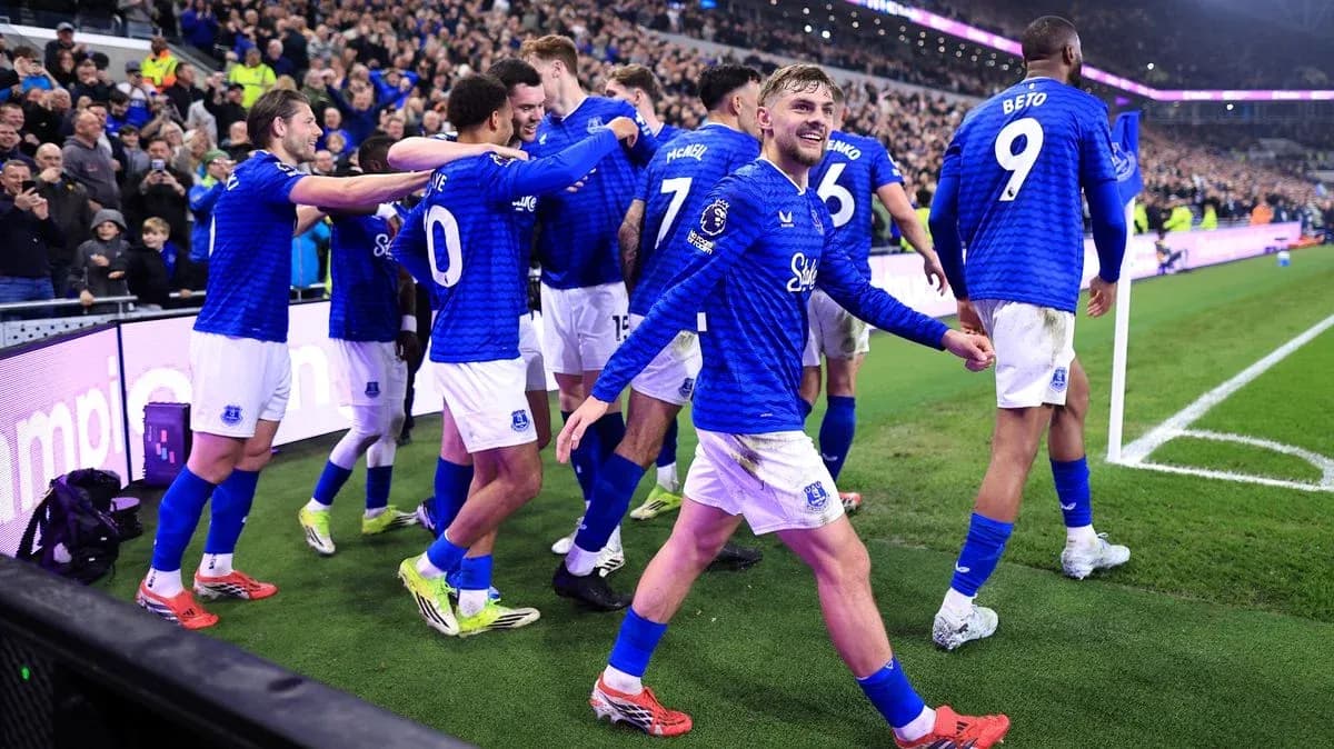Everton players celebrating a goal during match