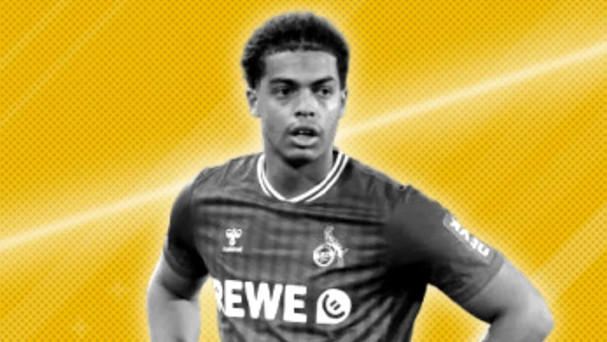 Player in REWE jersey on yellow background