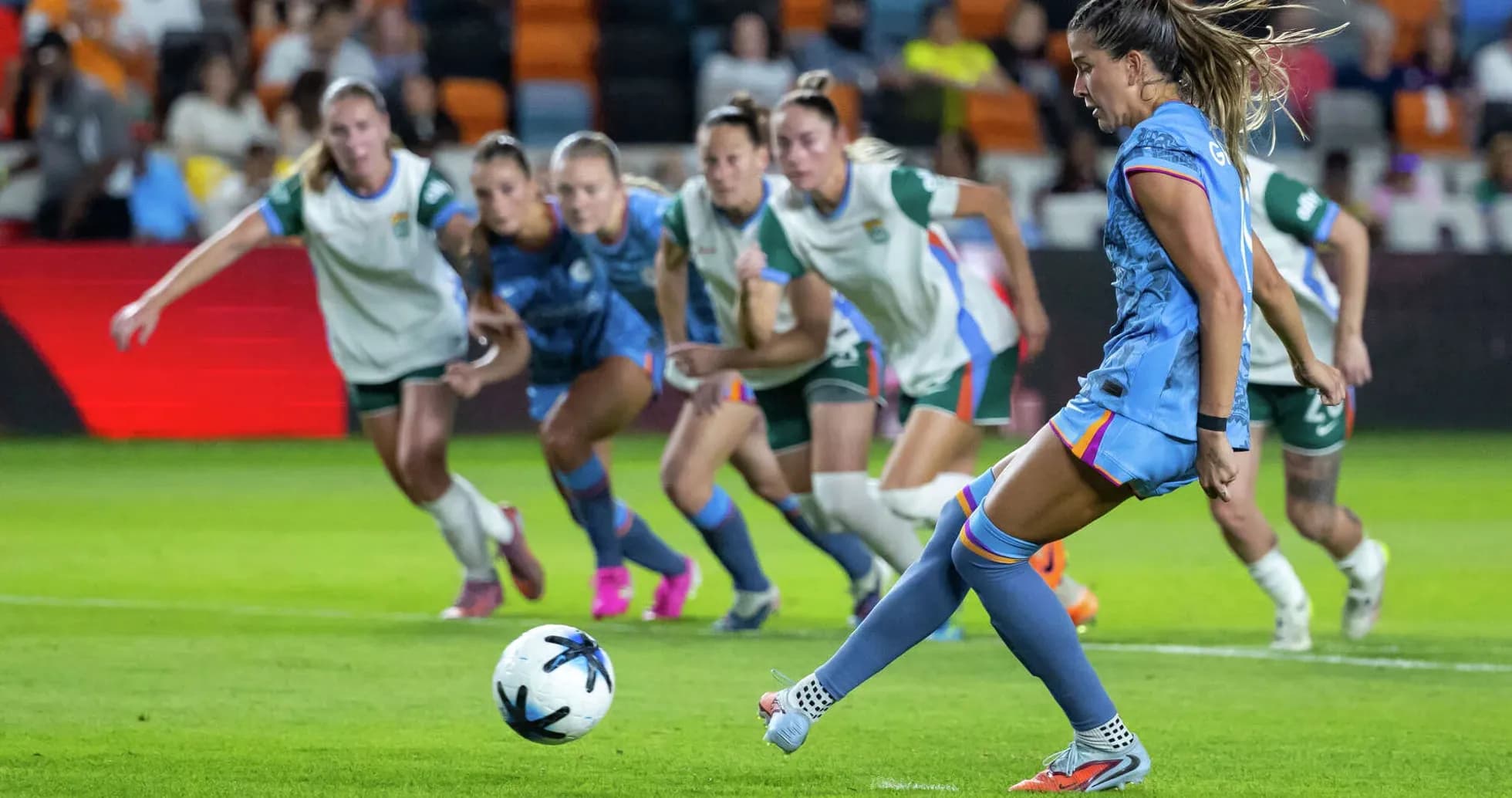 Penalty kick during Houston Dash vs Denver Summit match