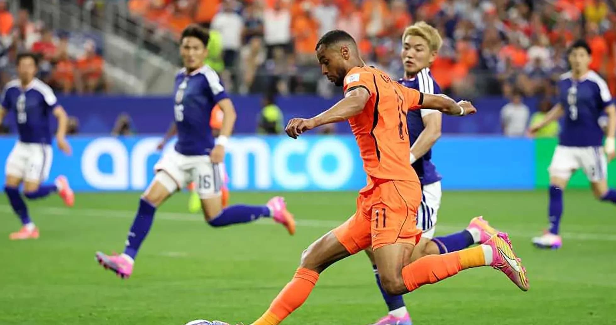 Player shooting the ball during Netherlands vs Japan match