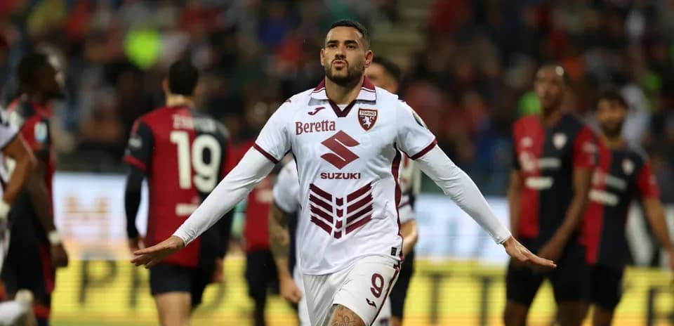 Player celebrating goal during Cagliari vs Torino match