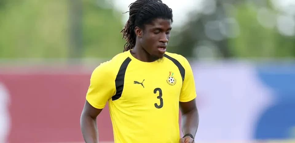 Player in yellow jersey during training session