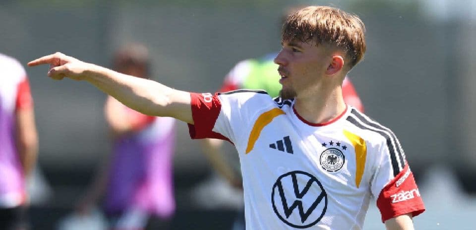 Player pointing during Germany training session