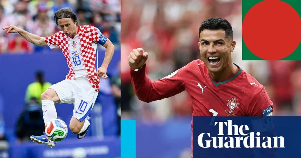 Luka Modrić and Cristiano Ronaldo in action during match