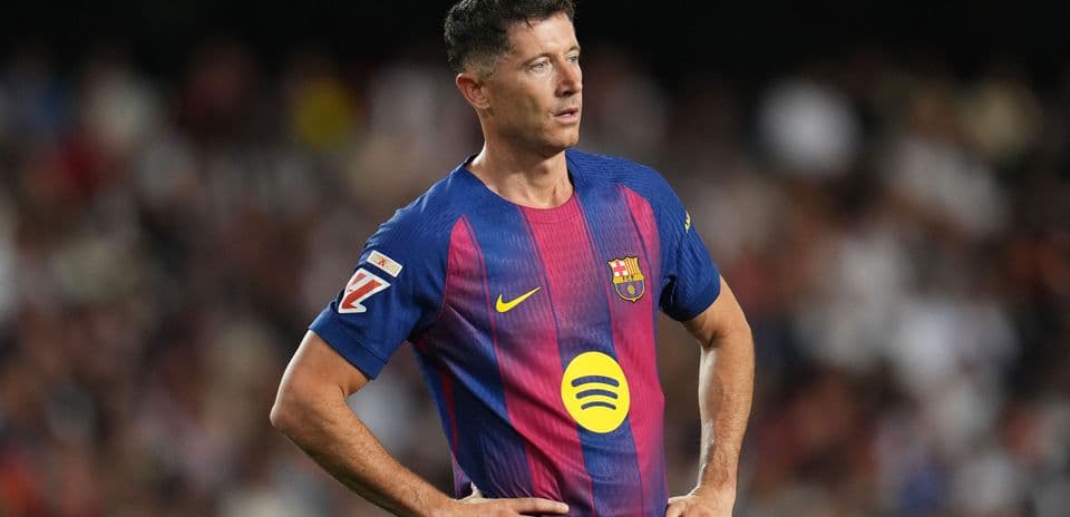 Player in FC Barcelona jersey during match