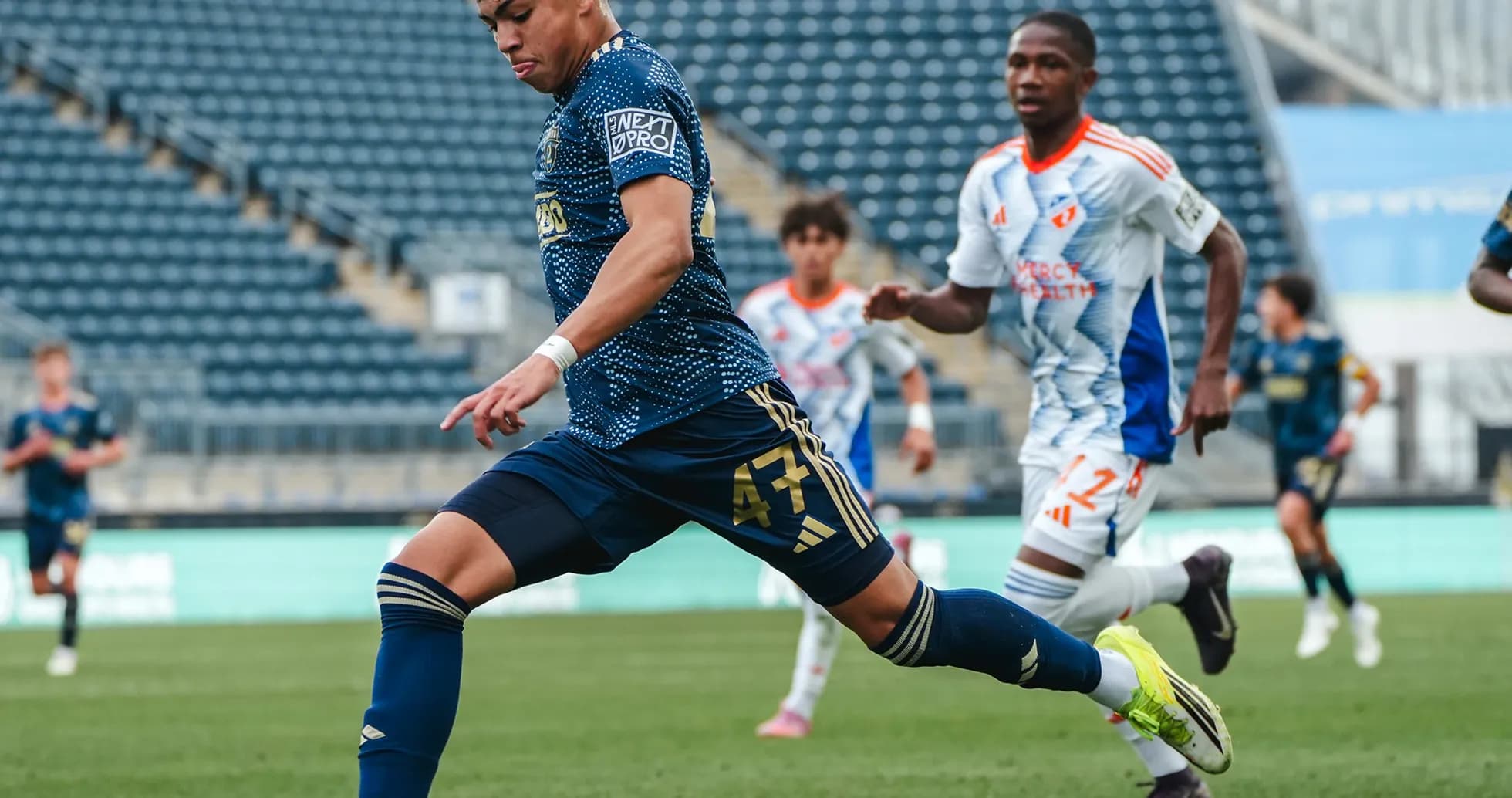 Player shooting the ball during Union II match