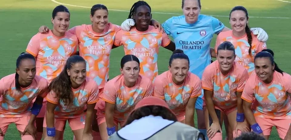 Orlando Pride women's team lineup before match