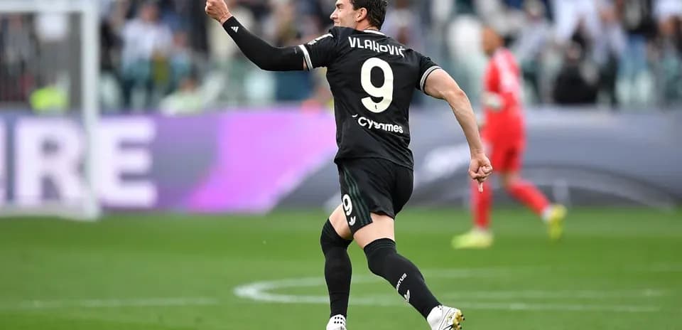 Dusan Vlahovic celebrating goal for Juventus