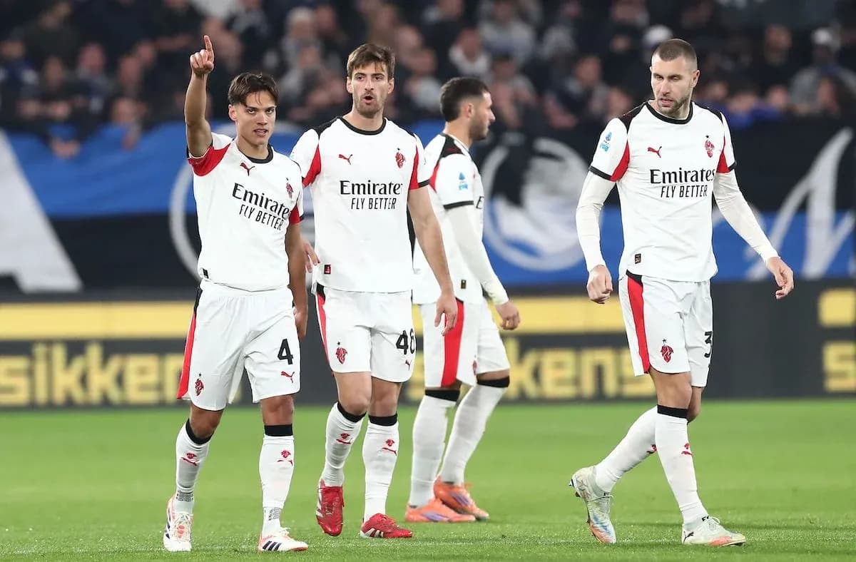 AC Milan players celebrating during match AC Milan players celebrating during match