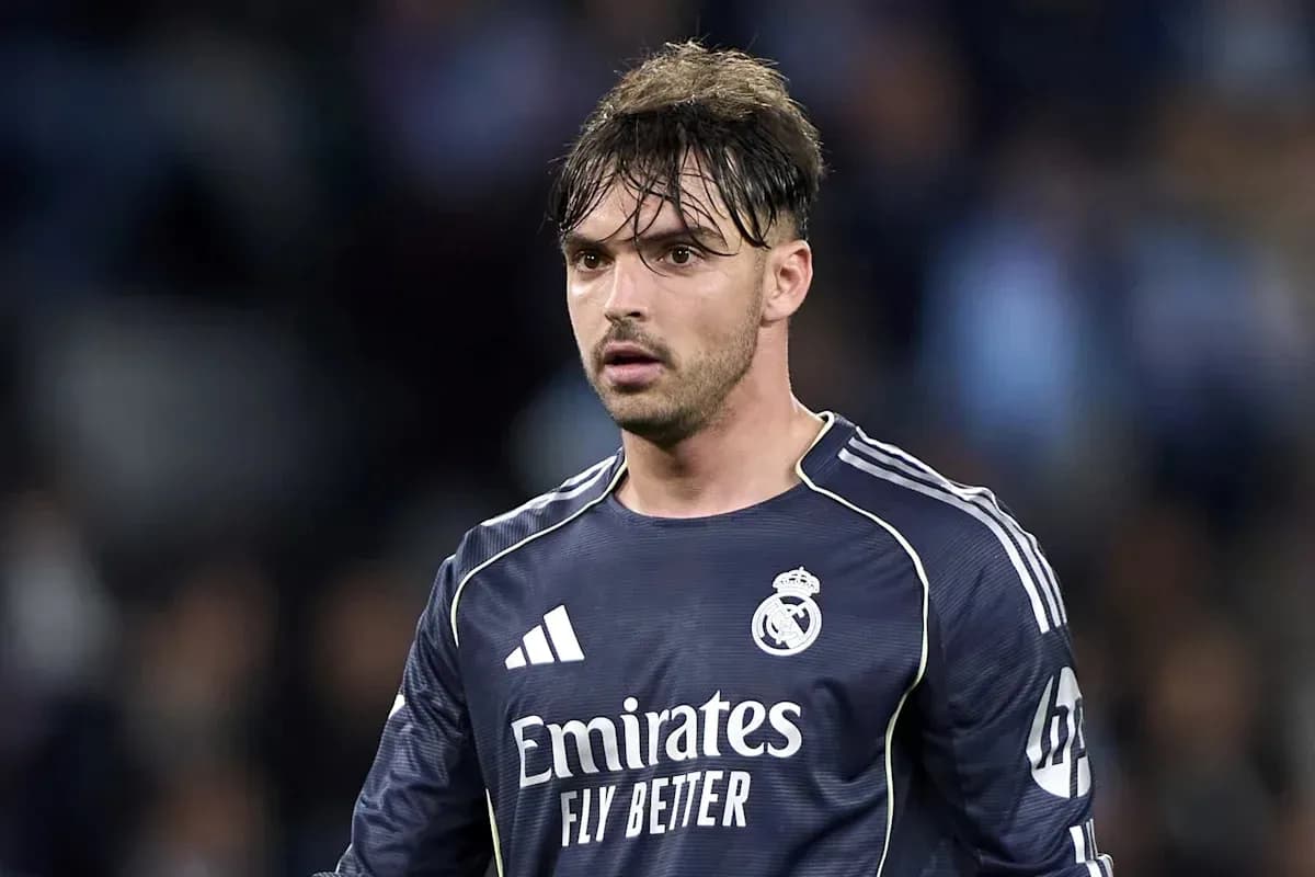 Goalkeeper in Real Madrid jersey during match Goalkeeper in Real Madrid jersey during match