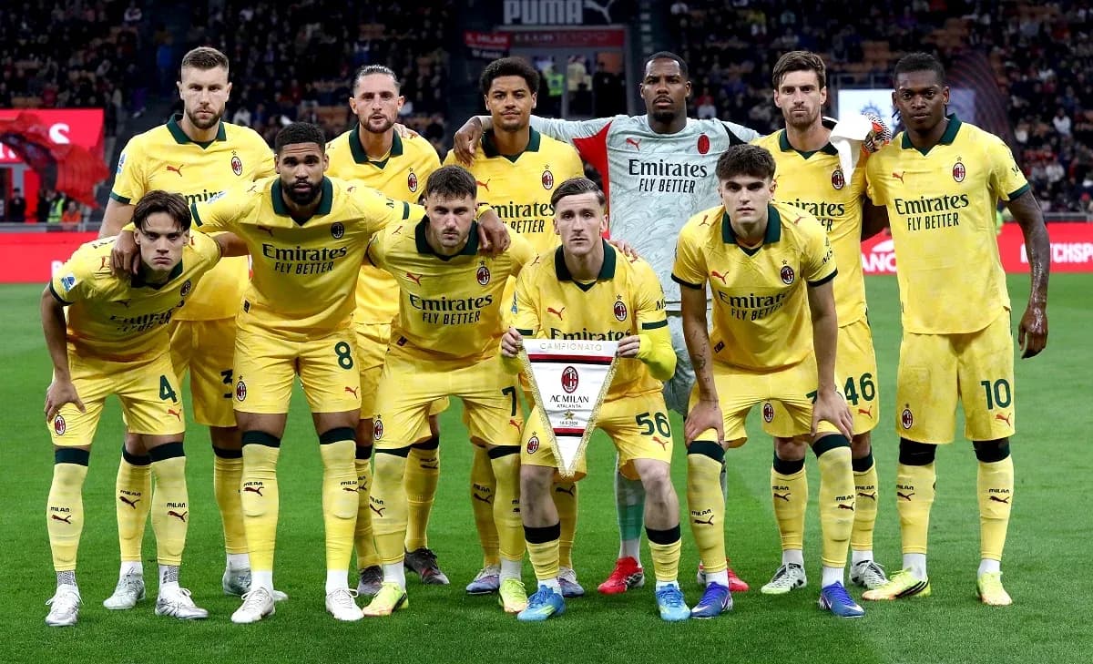 AC Milan team posing before the match AC Milan team posing before the match