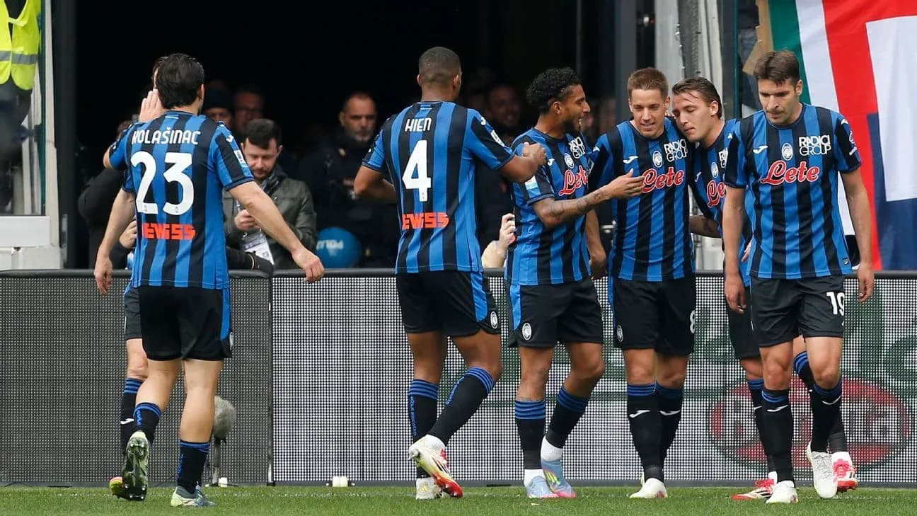 Atalanta players celebrating during Serie A match Atalanta players celebrating during Serie A match